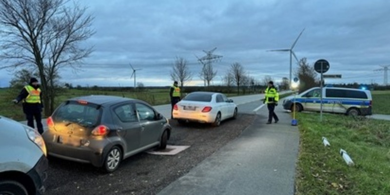 BPOL-FL: Böglum - Kontrollstelle Bundespolizei: Gesuchter Mann entgeht Haftstrafe - Foto: presseportal.de