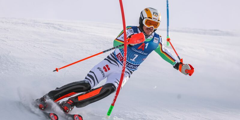 Linus Straßer hat den Slalom in Kitzbühel gewonnen. - Foto: Expa/Johann Groder/APA/dpa
