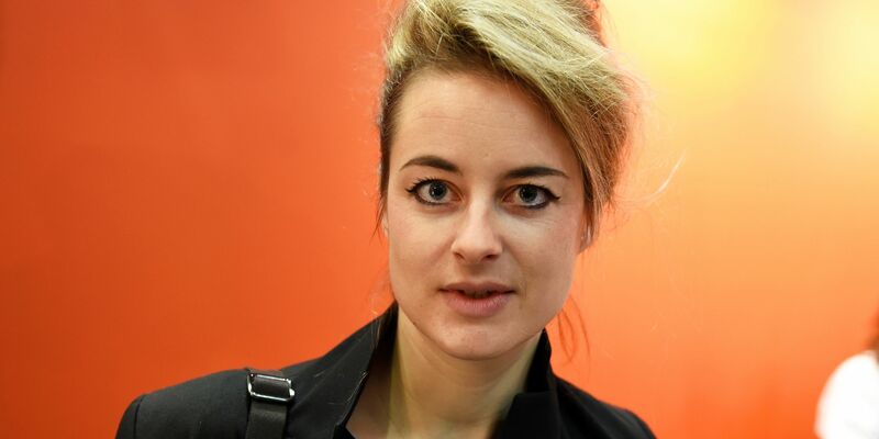 Teresa Präauer erhält im nächsten Jahr den Bremer Literaturpreis. - Foto: Jens Kalaene/dpa-Zentralbild/dpa