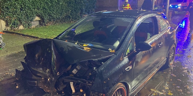 FW Bergheim: Zwei Personen bei Verkehrsunfall in Bergheim verletzt - Foto: presseportal.de