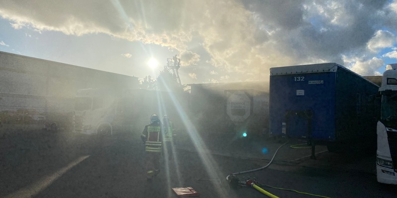 FW Frankenthal: Brand in der Werkstatt eines Industriegebäudes - Foto: presseportal.de