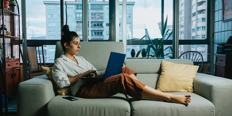 Repräsentative GfK-Umfrage: Flexibles Arbeiten: Frauen in Deutschland sehen Verbesserungsbedarf - Foto: presseportal.de