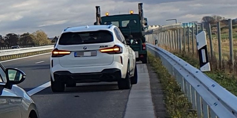 POL-STD: A 26 nach Unfall in der vergangenen Woche zwischen Jork und Buxtehude gesperrt - Polizei sucht LKW-Fahrer als wichtigen Zeugen - Foto: presseportal.de
