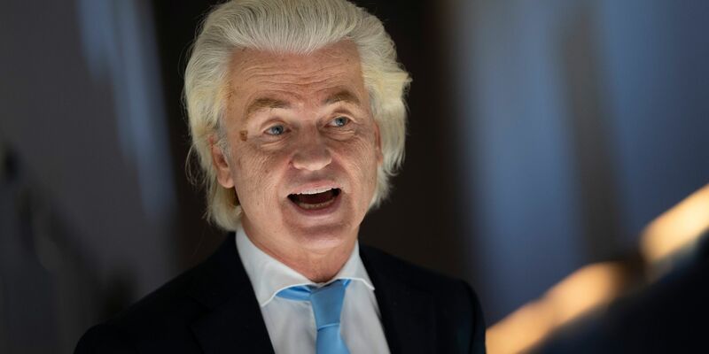 Der niederländische Rechtspopulist Geert Wilders gratulierte als einer der ersten Donald Trump zum Wahlsieg, bevor dieser offiziell verkündet wurde. - Foto: Peter Dejong/AP/dpa