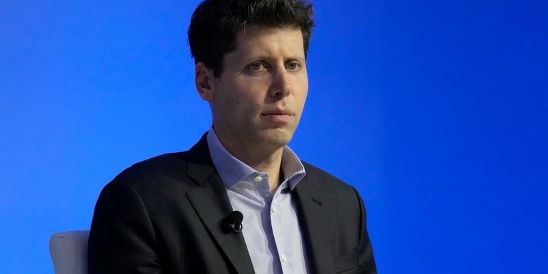 Doch wieder zu OpenAI? Sam Altman soll in Gesprächen mit dem Verwaltungsrat über eine Rückkehr in die Firma sein. - Foto: Eric Risberg/AP/dpa