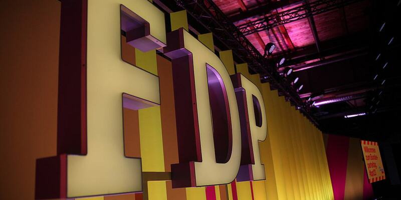 FDP-Logo auf dem Parteitag im April 2023 (Archiv) - Foto: über dts Nachrichtenagentur