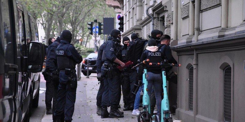 Bundespolizeidirektion München: Staatsanwaltschaft München I und Bundespolizeiinspektion Kriminalitätsbekämpfung München sprengen Schleusernetzwerk - Foto: presseportal.de