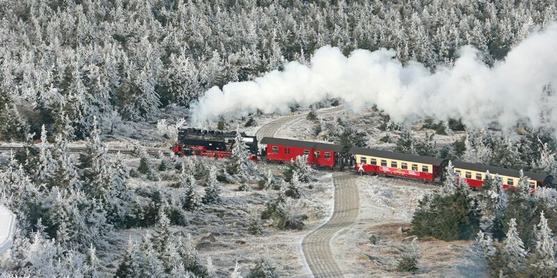 Nass-kalt und windig - Die Silvesternacht kann recht ungemütlich werden - Foto: Matthias Bein/dpa