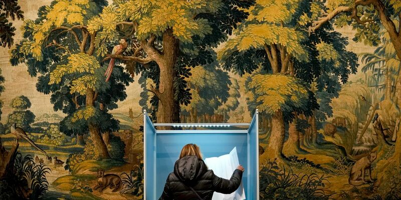 Die Niederlande wählen an diesem Mittwoch ein neues Parlament. (Archivbild) - Foto: Peter Dejong/AP/dpa