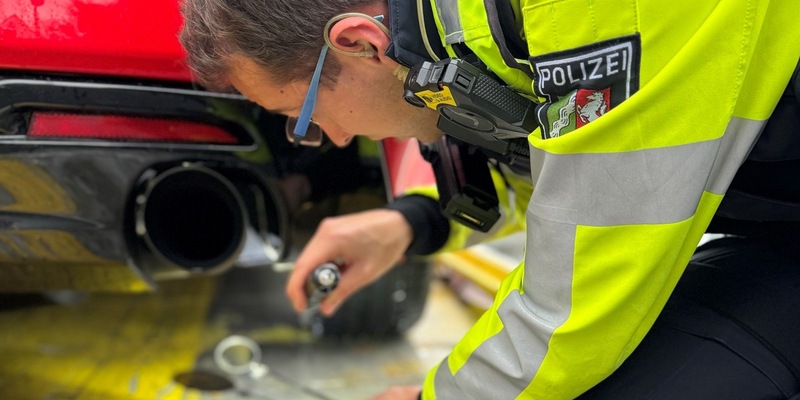 POL-UN: Unna - Mit dröhnendem Auspuff direkt in die Polizeikontrolle - Foto: presseportal.de
