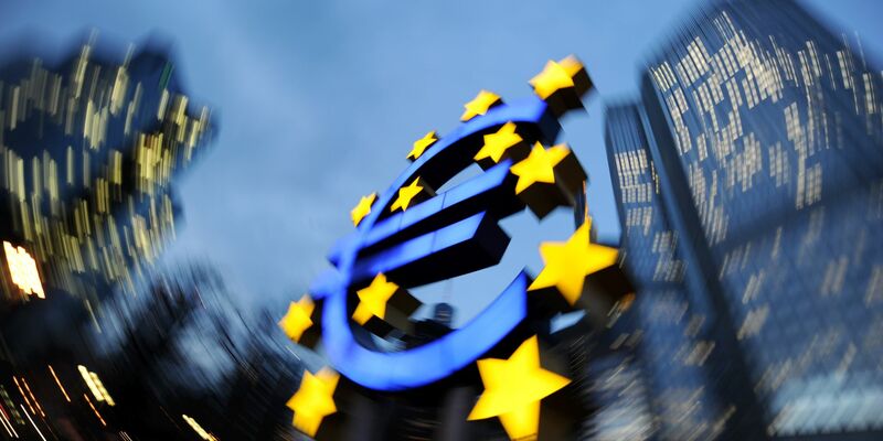 Welche Auswirkungen die Zinswende für Banken haben könnte. (Symbolbild) - Foto: picture alliance / dpa-tmn