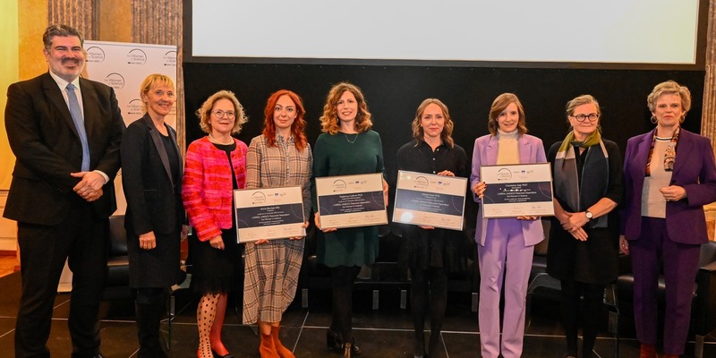 For Women in Science ehrt vier herausragende Wissenschaftlerinnen - Foto: presseportal.de