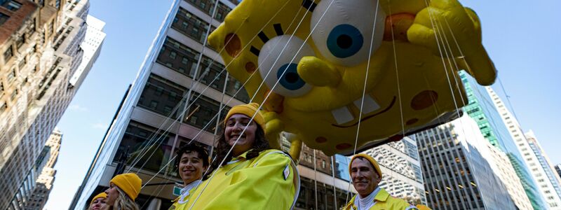 Keine Thanksgiving-Parade ohne Spongebob. - Foto: Peter K. Afriyie/AP/dpa