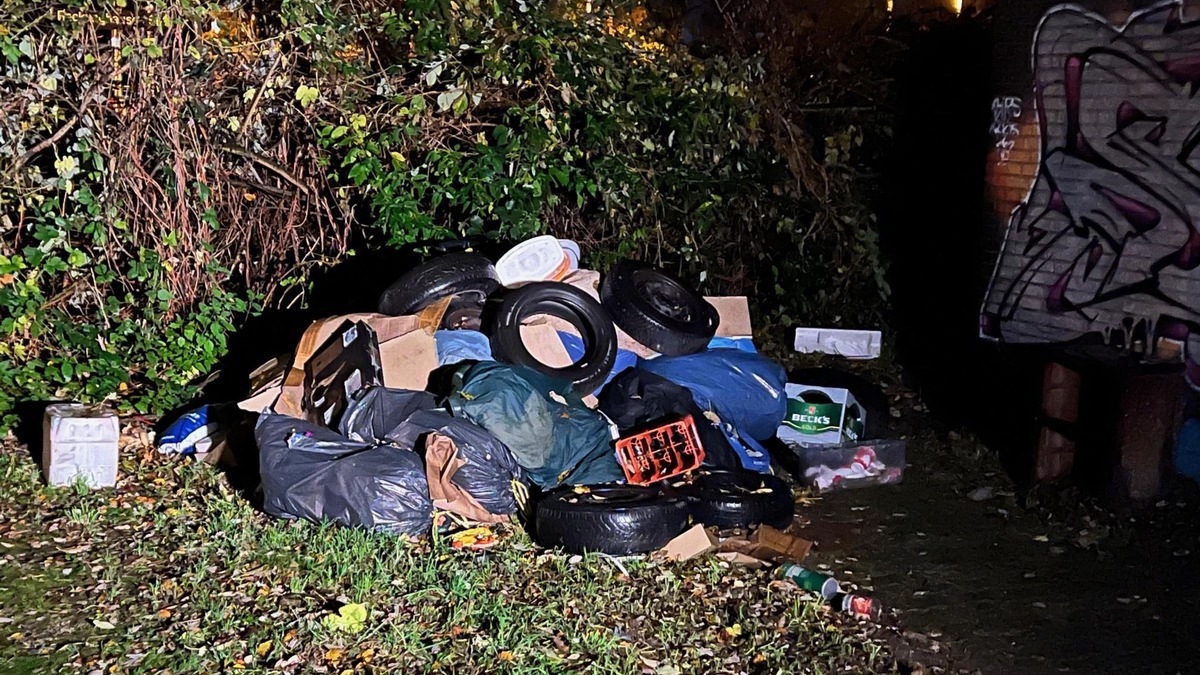 BPOL NRW: Unerlaubte Abfallentsorgung - Bundespolizei sucht Zeugen - Foto: presseportal.de