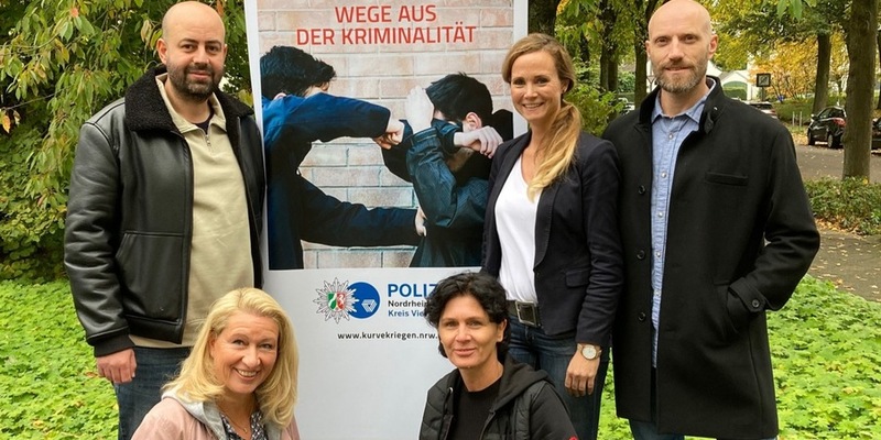 POL-VIE: Kreis Viersen: POLIZEI UND JUGENDHILFE - Das Team Kurve-kriegen Viersen zieht nach zwei Jahren eine positive Bilanz - Foto: presseportal.de