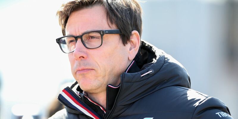 Mercedes-Teamchef Toto Wolff zeigte sich genervt. - Foto: Bradley Collyer/Press Association/dpa