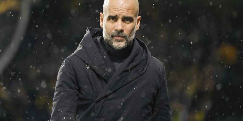 Man-City-Trainer Pep Guardiola würde wohl auch bei einem Zwangsabstieg seinem Club treu bleiben. - Foto: Peter Klaunzer/KEYSTONE/dpa