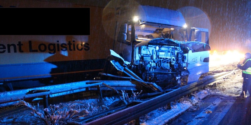 API-TH: LKW-Unfall mit hohem Sachschaden - Foto: presseportal.de