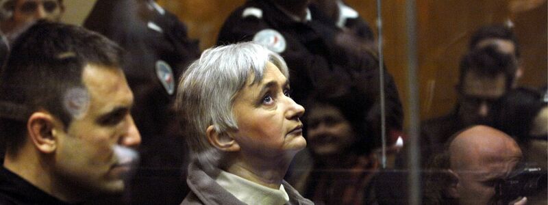Monique Olivier, die Frau des französischen Serienmörders Michel Fourniret, steht erneut vor Gericht. - Foto: Yoan Valat/EPA/dpa