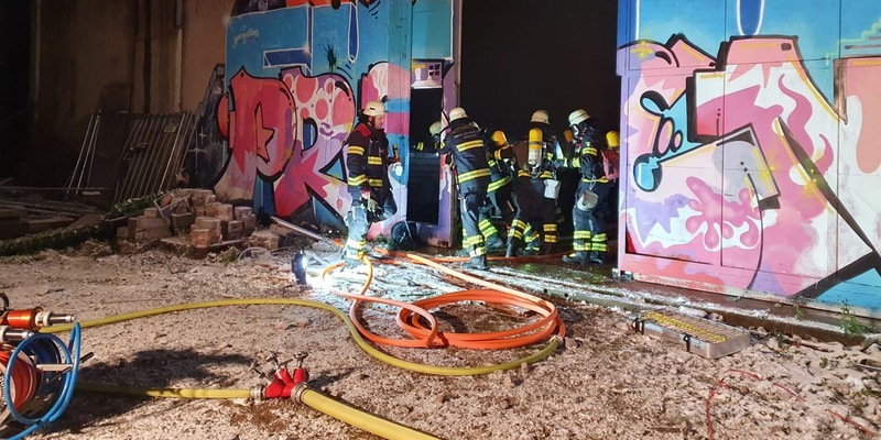 FW-M: Brand in stillgelegtem Werksgelände (Obersendling) - Foto: presseportal.de
