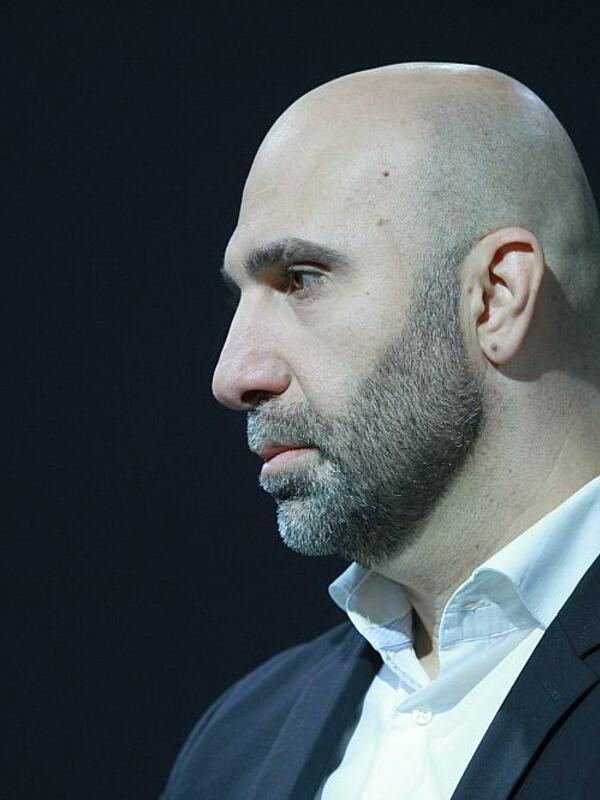 Der Extremismusexperte Ahmad Mansour warnt davor, den Militärschlag