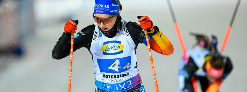 Verpasste wegen Strafrunden ihren zweiten Weltcupsieg: Franziska Preuß. - Foto: Pontus Lundahl/TT News Agency/AP/dpa