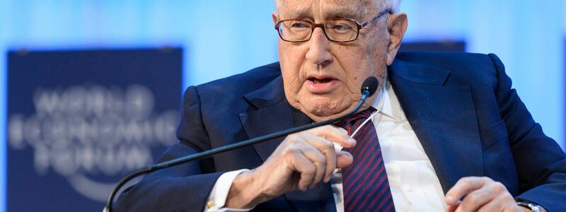 Der ehemalige US-Außenminister Henry Kissinger ist tot. - Foto: Laurent Gillieron KEYSTONE/epa/dpa