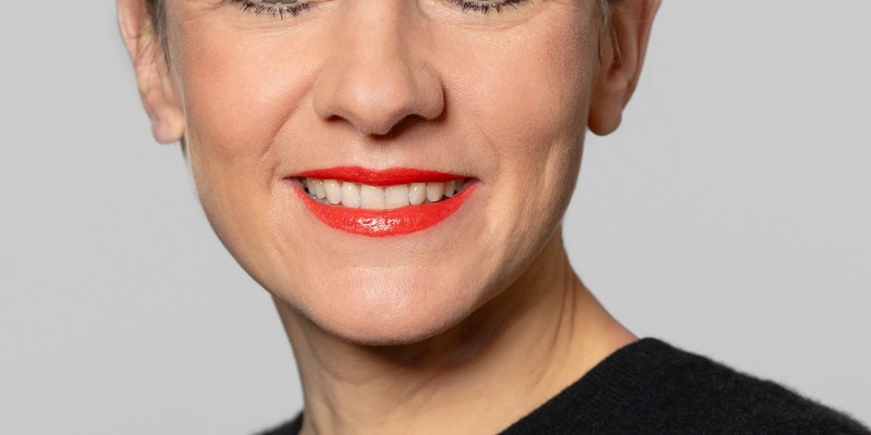 Black Friday Studie: Deutsche geben mehr aus als im Vorjahr - jeder Zehnte kaufte Produkte für über 500 Euro - Foto: presseportal.de