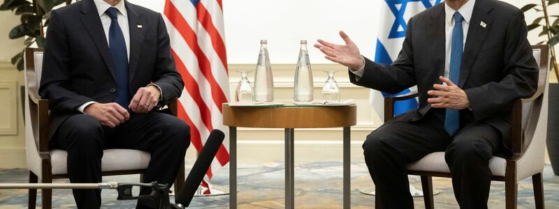 US-Außenminister Antony Blinken (l) trifft Israels Präsident Isaac Herzog. - Foto: Saul Loeb/Pool AFP/AP