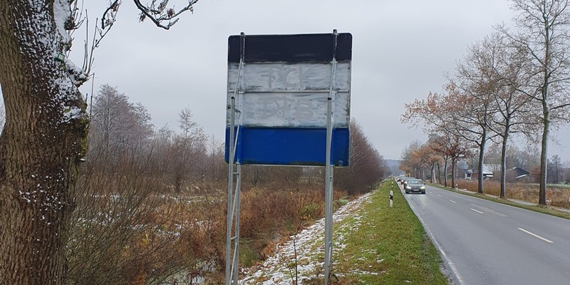 POL-STD: Serie von Farbschmierereien in blau-weiß-schwarz im Bereich Dammhausen-Jork - Polizei sucht Zeugen - Foto: presseportal.de