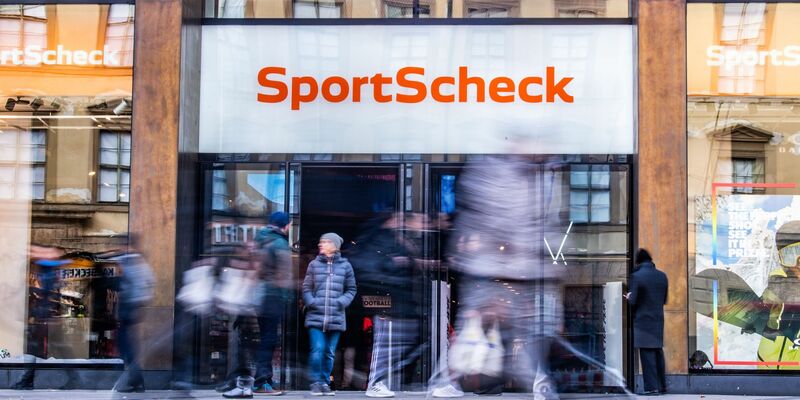 SportScheck-Filiale in der Münchener Fußgängerzone. - Foto: Lino Mirgeler/dpa