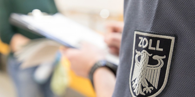 HZA-BI: Bielefelder Zoll beteiligt sich an bundesweiter Schwerpunktprüfung und prüft Gebäudereinigungsbranche - Foto: presseportal.de