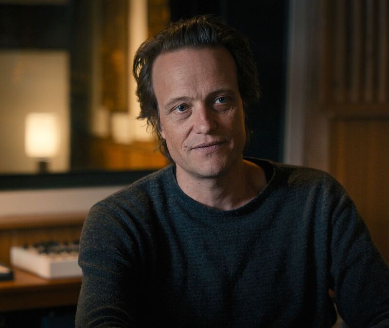 Schauspieler August Diehl in einer Szene aus «23 - Der mysteriöse Tod eines Hackers». - Foto: --/ Sky Deutschland/Ansager & Schnipselmann/dpa