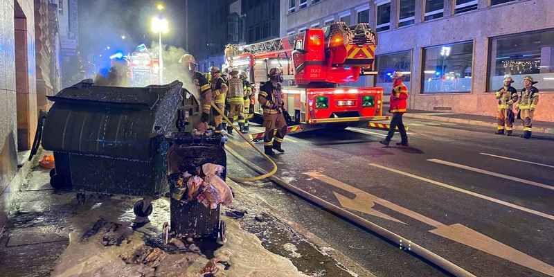 FW Stuttgart: Brennt Müllraum in Mehrfamilienhaus in Stuttgart-West - Foto: presseportal.de