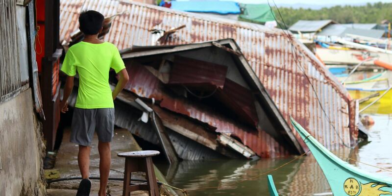 Vor der Küste der philippinischen Insel Mindanao hat sich ein starkes Erdbeben ereignet. - Foto: Ivy Marie Mangadlao/AP