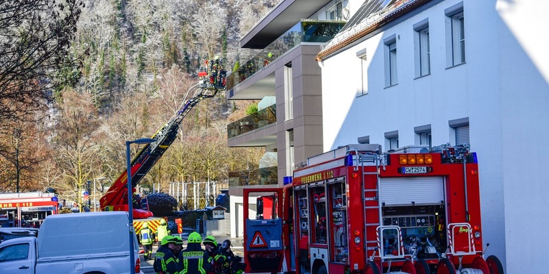 KFV-CW: Balkonbrand sorgt für größeren Schaden - Foto: presseportal.de