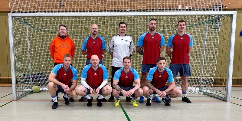 FW Bremerhaven: Feuerwehr Bremerhaven Vizemeister im Hallenfußball - Foto: presseportal.de