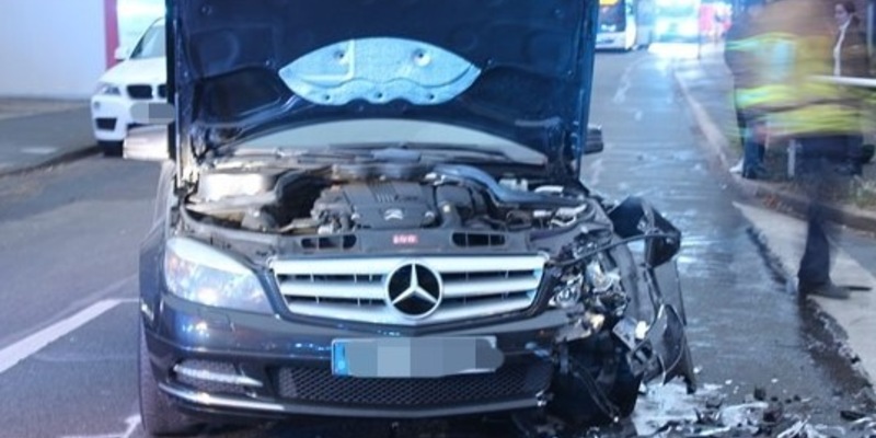 POL-ME: Beifahrerin eines Kraftrads nach Unfall schwer verletzt - Ratingen - 2312015 - Foto: presseportal.de