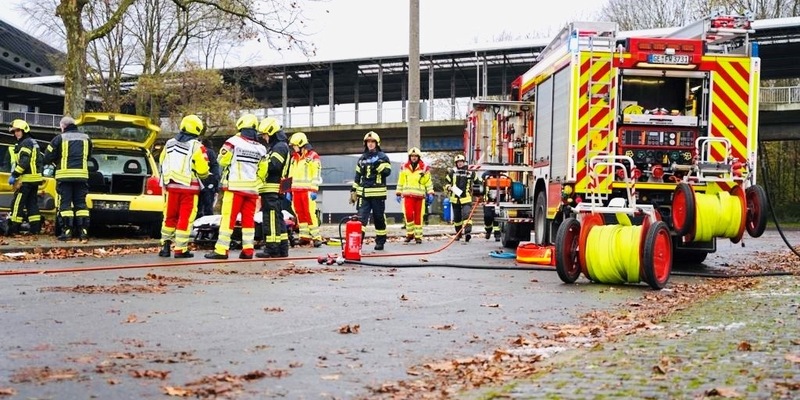FW-GE: Feuerwehr Gelsenkirchen führt Großübung mit Schwerpunkt Massenanfall von Verletzten durch. - Foto: presseportal.de
