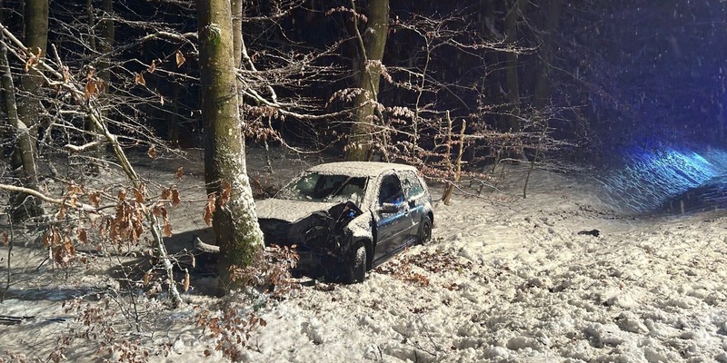 POL-PDWIL: Mehrere Verkehrsunfälle aufgrund Schneeglätte - Foto: presseportal.de