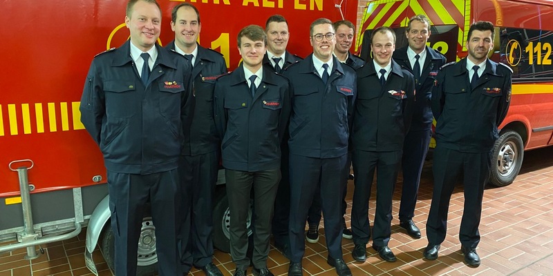 FW Alpen: Jahreshauptversammlung 2023 der Feuerwehr Alpen Einheit Veen 4 Neue Kameraden - Foto: presseportal.de