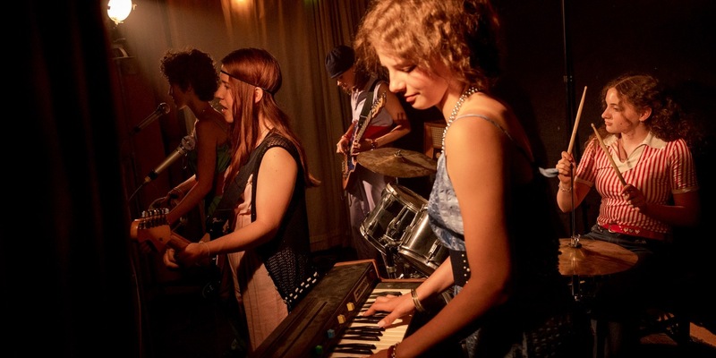 MDR-Doku über die Liebe zur Musik: „Wie Tina Turner nach Niedertrebra kam – Amateurbands in der DDR“ spürt Lebensgefühl nach - Foto: presseportal.de