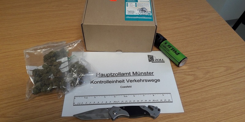 HZA-MS: Familienausflug endet mit Strafanzeigen / Zoll Münster findet geringe Mengen Betäubungsmittel, Messer und Pfefferspray in Familien-PKW - Foto: presseportal.de