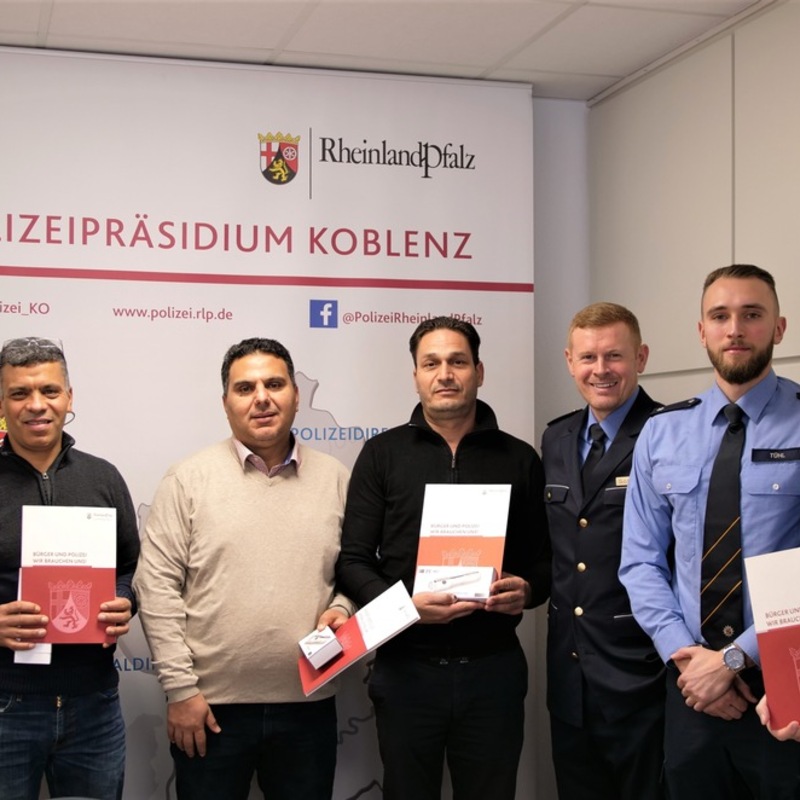 POL-PPKO: Vier Männer für vorbildliches Verhalten geehrt - Foto: presseportal.de