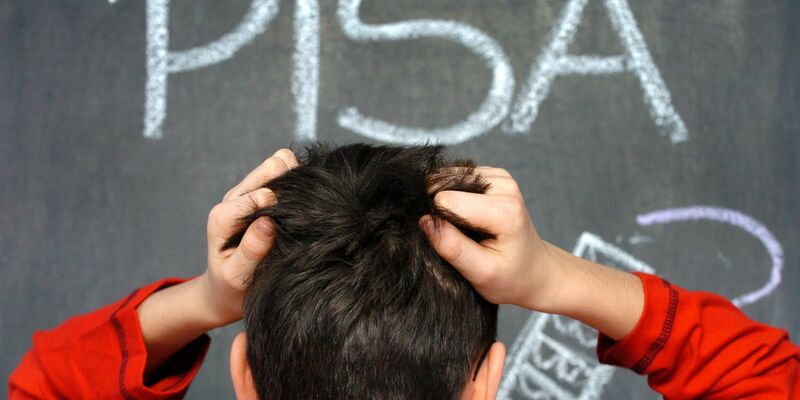 Die deutschen Schülerinnen und Schüler haben bei der neuen Pisa-Studie so schlecht abgeschnitten wie noch nie zuvor. - Foto: Jens Büttner/dpa