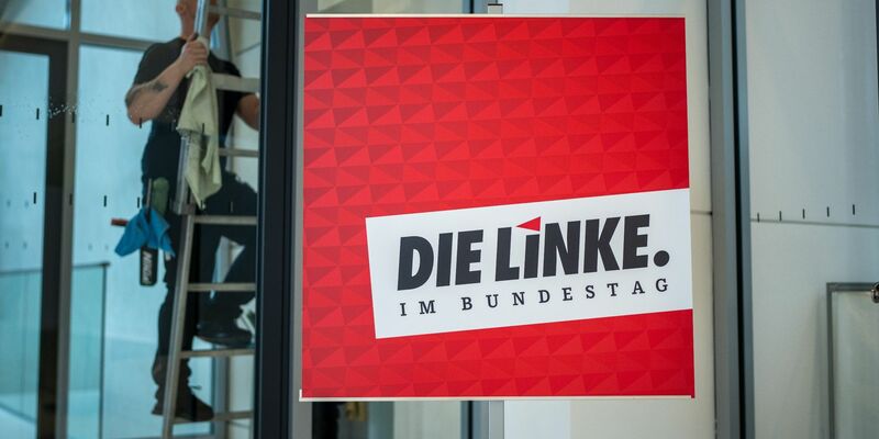 Die Linke im Bundestag verliert ihren Fraktionsstatus. Der bisherige Fraktionssaal im Reichstagsgebäude ist schon geräumt. - Foto: Michael Kappeler/dpa