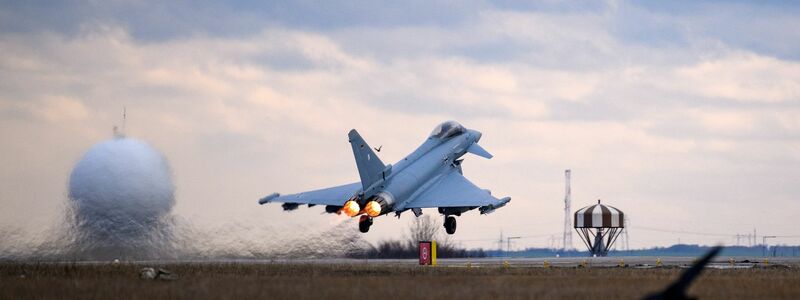 Die deutsche Luftwaffe unterstützt den Schutz der Ostflanke mit Eurofightern. (Archivbild) - Foto: Bernd von Jutrczenka/dpa