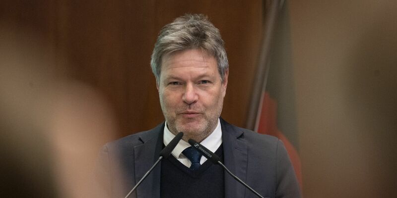Bundeswirtschaftsminister Robert Habeck (Bündnis 90/Die Grünen) wurde Opfer eines Fake-Anrufs. - Foto: Sebastian Christoph Gollnow/dpa