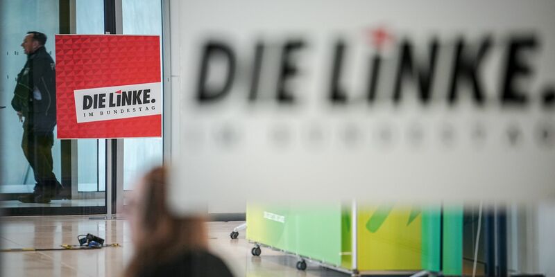 Die Linksfraktion im Bundestag löst sich 18 Jahre nach ihrer Gründung auf. - Foto: Kay Nietfeld/dpa