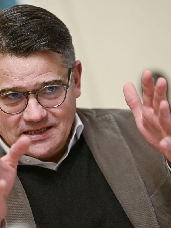 In Hessen sieht Ministerpräsident Rhein die Koalitionsgespräche